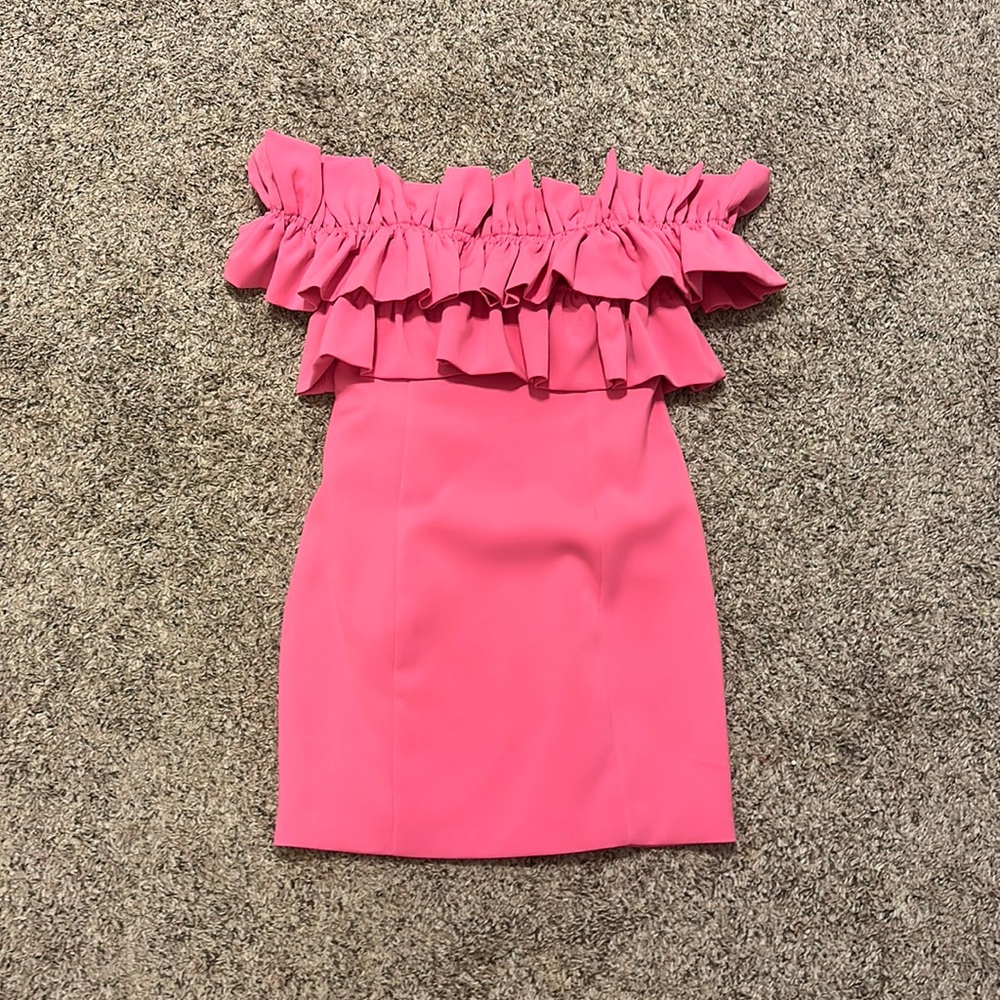 Super cute off the shoulder ruffle dress Pink